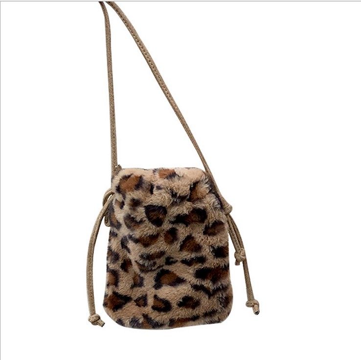 حقيبة هاتف صغيرة بحزام كتف بنم - مراجعة Outdoor Camping Bag وسعره